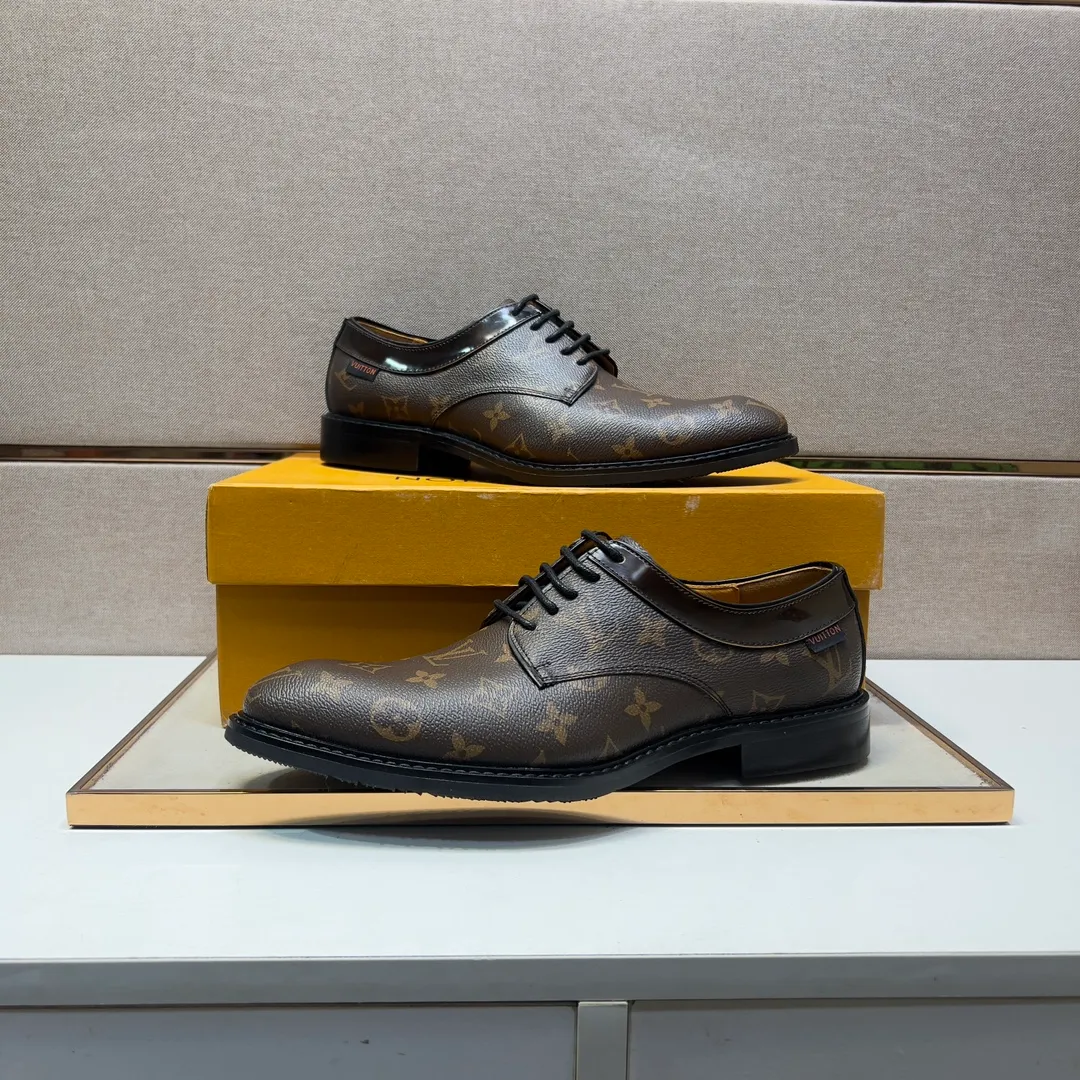⬛️Men's shoes💰p462【LV～】Men's casual formal leather shoes 2025z cabinet sales simultaneously 🔶Size: 39-44#️⃣ 🔷2 colors🔜The upper is made of multi-material splicing➕Cow leather lining, comfortable and breathable, sole: original comfortable and wear-resistant outsole, ⚠️real thing📱photographed🎬real thing is better📢📢📢